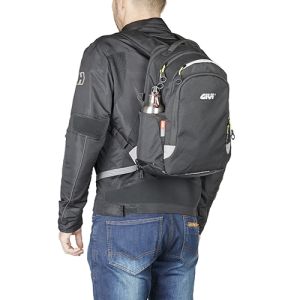 MOCHILA GIVI EA124 DE 15 LITROS